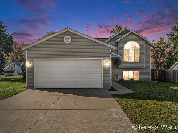 225 W Ferney St, Clarksville, MI 48815