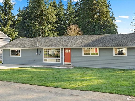 3rd image of 5302 193rd Pl SW