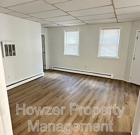 4th image of 114 Clark St #2
