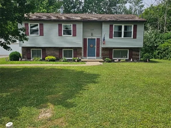 3930 Taylor Rd, Orchard Park, NY 14127