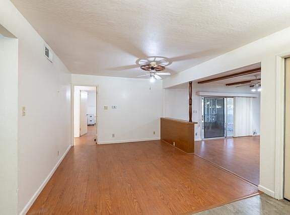 4th image of 304 James Dr