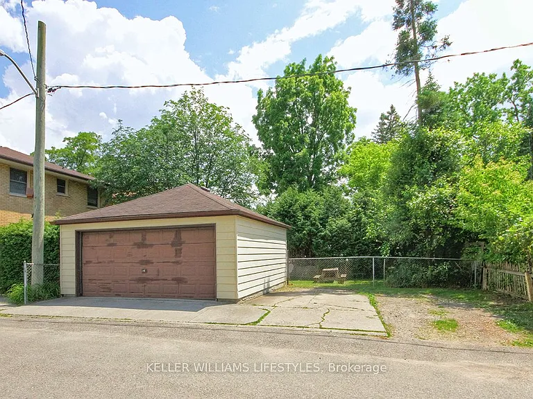 84 Wilson Ave #MAIN — Photo 28