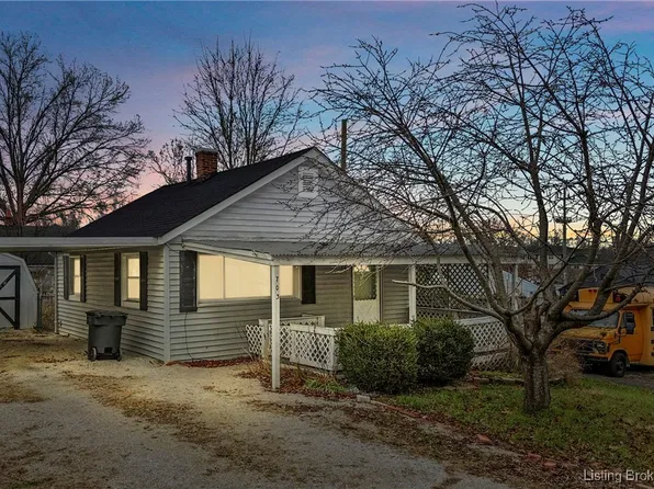 703 Knob Hill Avenue, New Albany, IN 47150