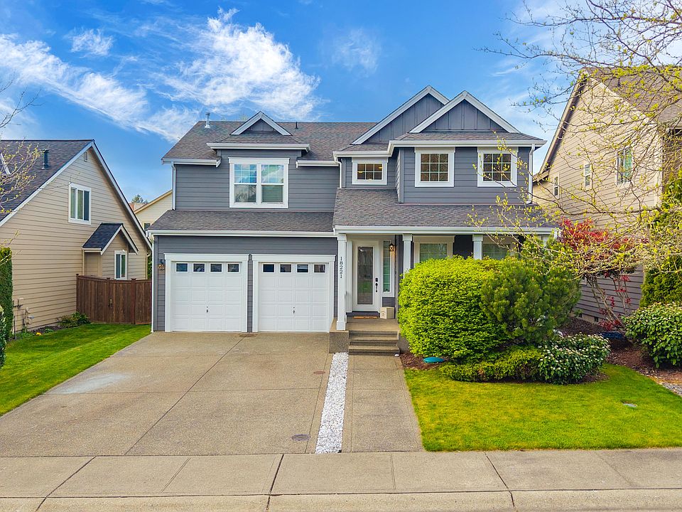 Large driveway with 2 car garage. Amazing home located in a fantastic neighborhood.