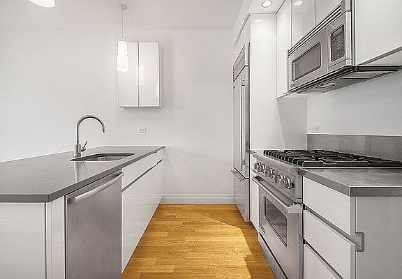 3rd image of 554 54th St #29H