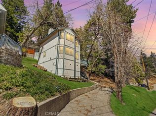 31920 Pine Cone Dr, Running Springs, CA 92382