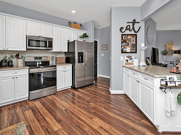 5th image of 878 Old Cahaba Dr
