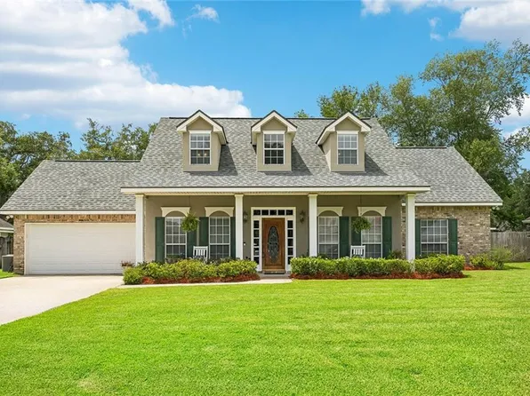 1386 S Ridge Dr, Mandeville, LA 70448