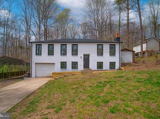 29725 Vincent Cir, Mechanicsville, MD 20659