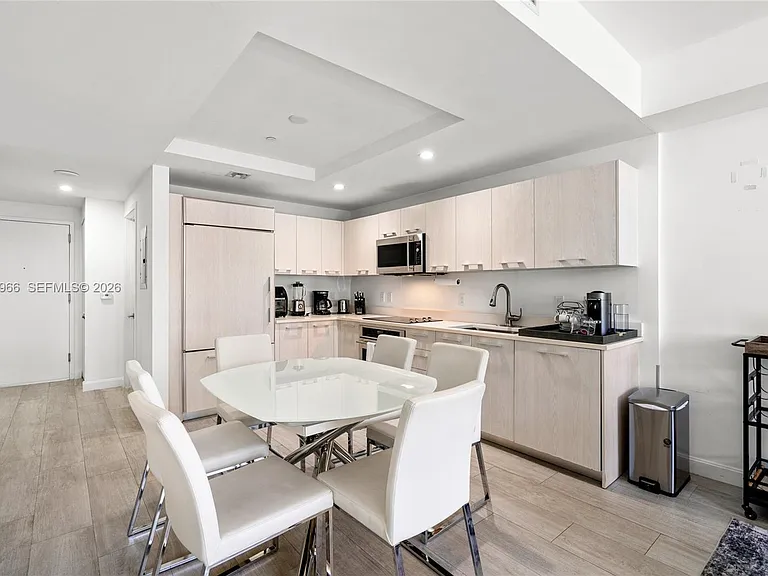 55 SW 9th St #1904 — Photo 6