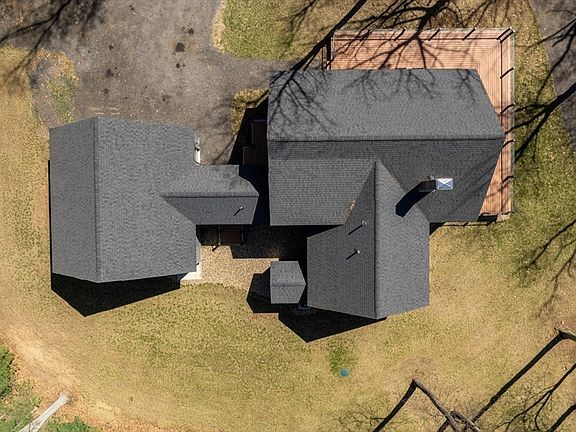 4th image of 8 Barrett Rd
