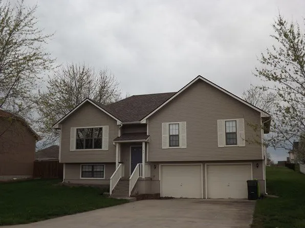 1194 SE 125th Rd, Knob Noster, MO 65336