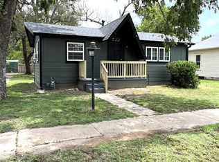 722 N 8th St, Salina, KS 67401
