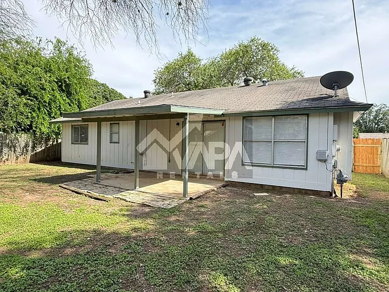9315 Cliff Way St — Photo 16
