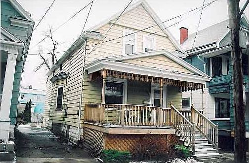 1st image of 60 Weyand Ave