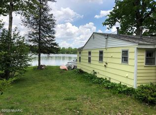 6012 Keeney Dr, Six Lakes, MI 48886