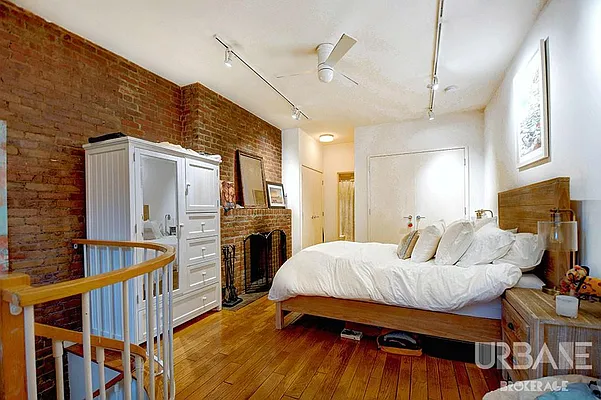 Rented by Urbane Brokerage | media 19