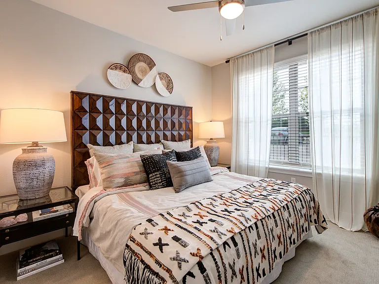 Overture Albuquerque 55+ Active Adult Apartment Homes — Photo 30