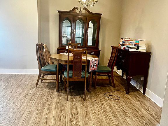 5th image of 4025 Briarwood Rd