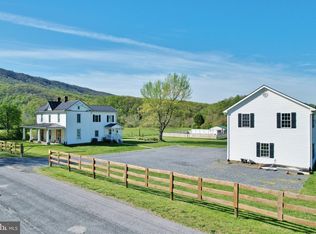 1056 E Queen St #1052, Strasburg, VA 22657