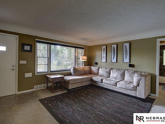 5th image of 4814 S 49th St