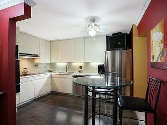 5th image of 303 E 49th St #4