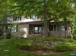 110 Beverly Rd, Hawthorne, NJ 07506