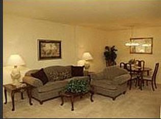 8222 Kingsbrook Rd APT 306, Houston, TX 77024