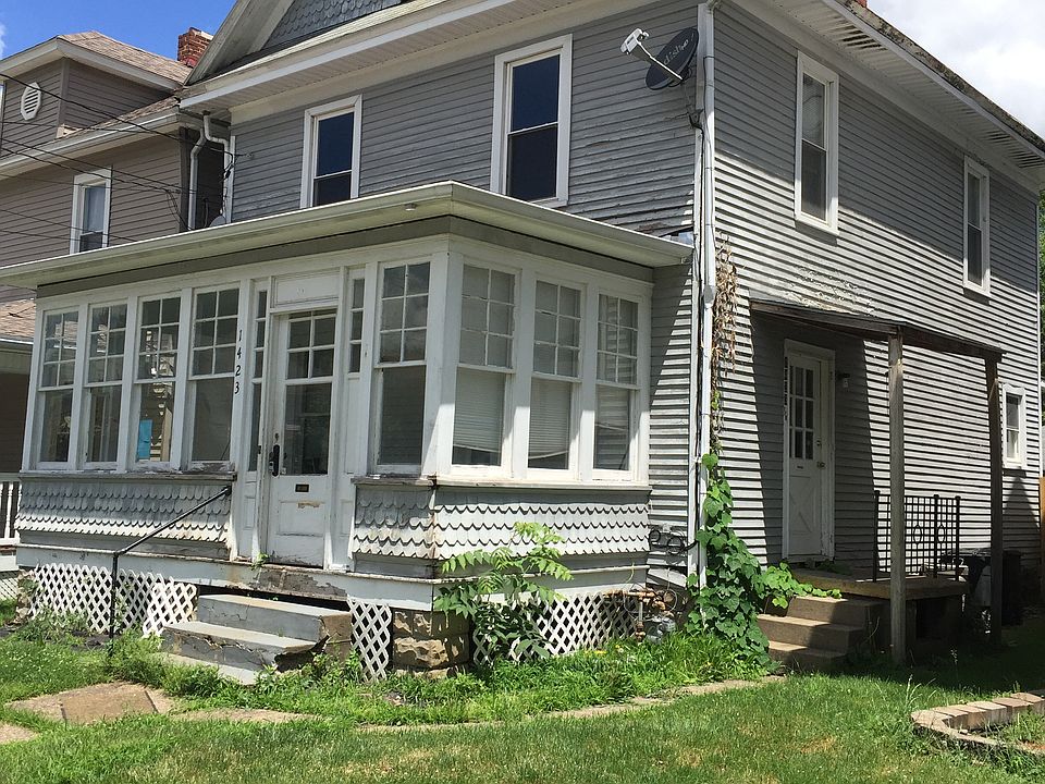 1st image of 1423 20th St