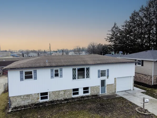 916 E 5th St, Sandwich, IL 60548