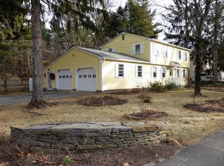 511 Turners Falls Rd, Montague, MA 01351