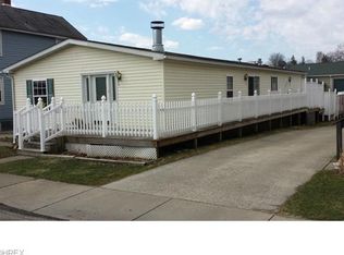 22 27th St NW, Barberton, OH 44203