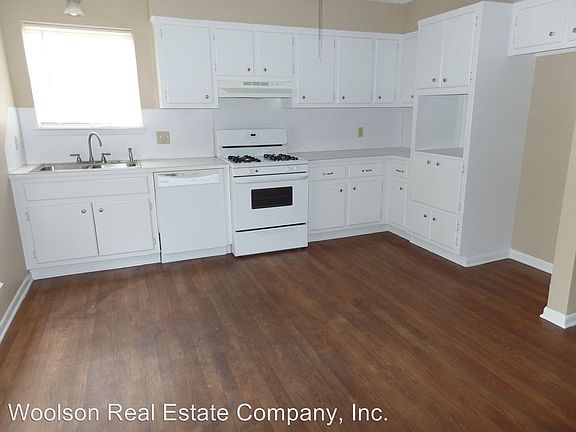 2nd image of 213 Monterrey Dr