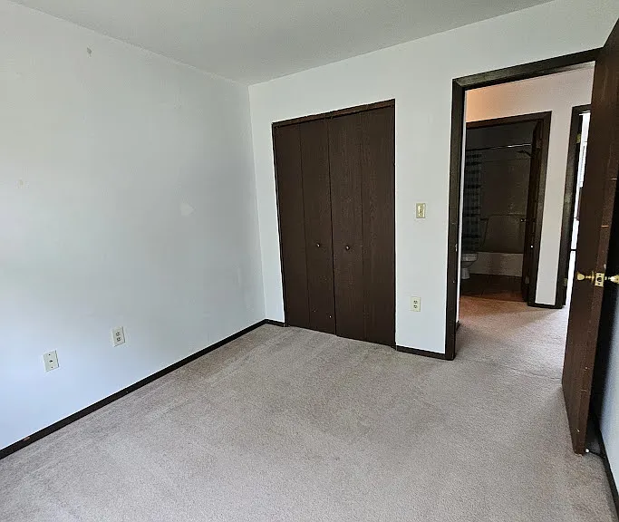 915 Southgate Dr #13 — Photo 15