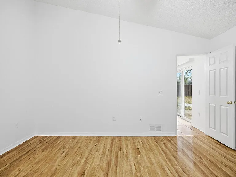 38 Bud Field Dr — Photo 24