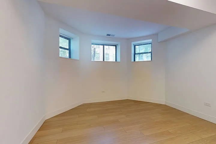 5700 S. Blackstone Avenue — Photo 40