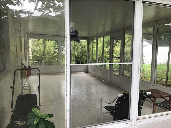 4th image of 5209 Montague Pl
