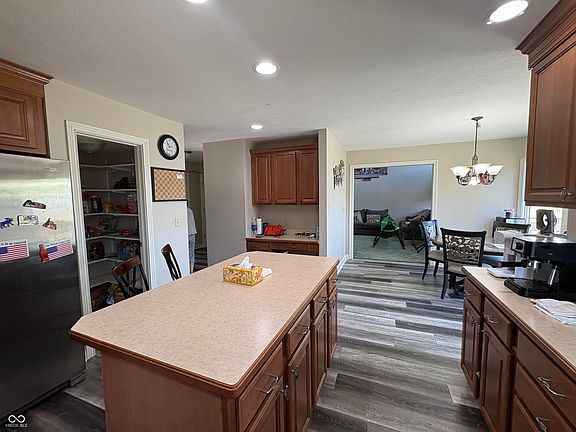 3rd image of 3000 W Waterford Ln