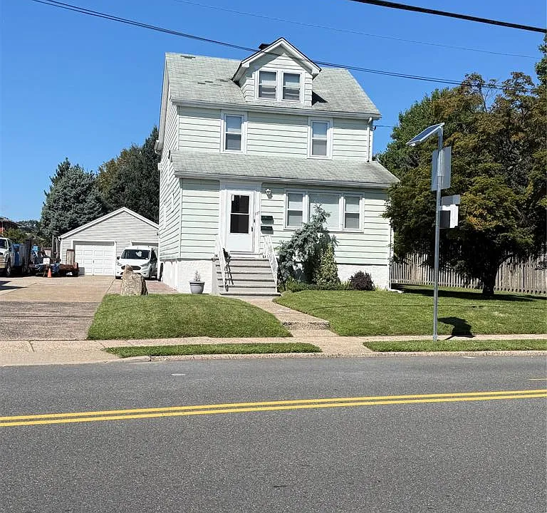 177 Phillips Ave #2