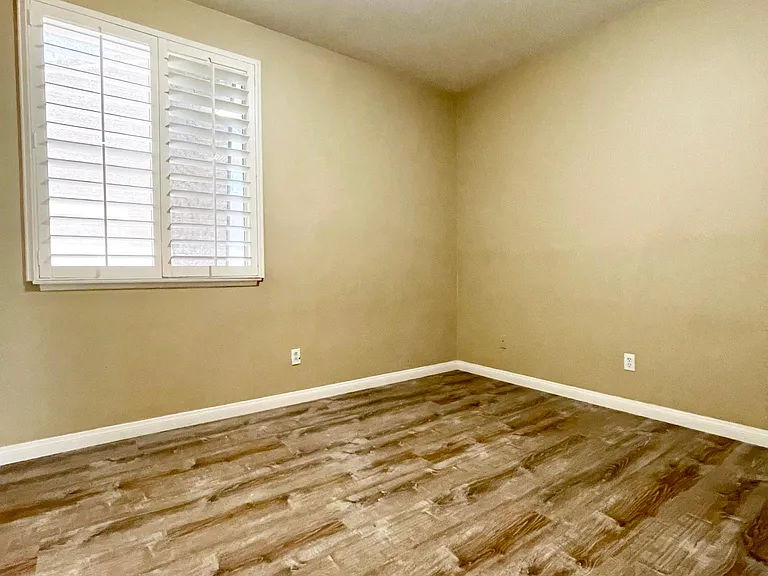 35740 Coral Dr — Photo 16
