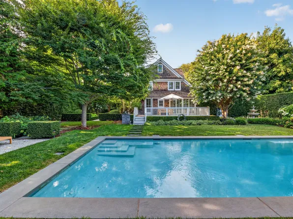 86 Pantigo Rd, East Hampton, NY 11937