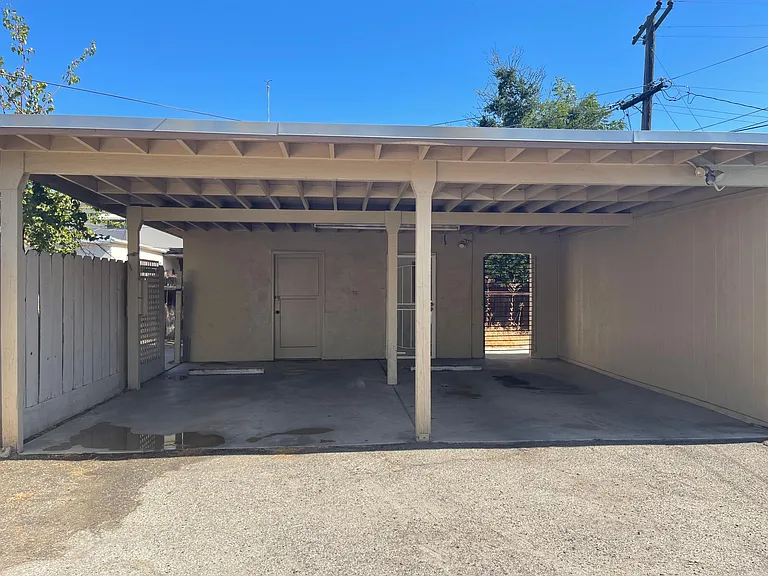 1310 W El Monte St #1310 — Photo 13