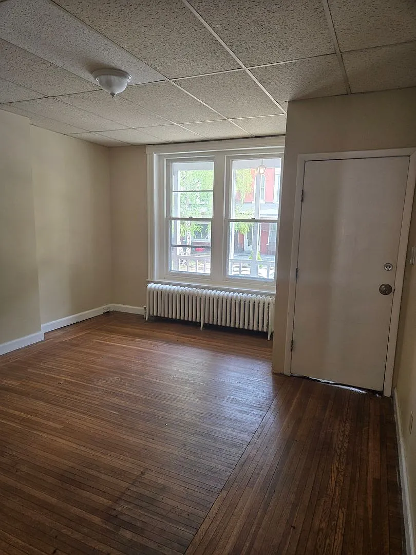 32 N. Jefferson Street — Photo 4