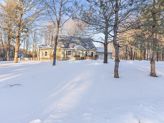 2nd image of 14 Patoine Place