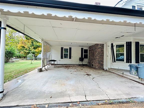 3rd image of 509 S Jefferson St