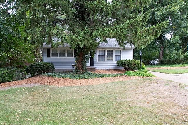1st image of 60 Du Bourg Ln