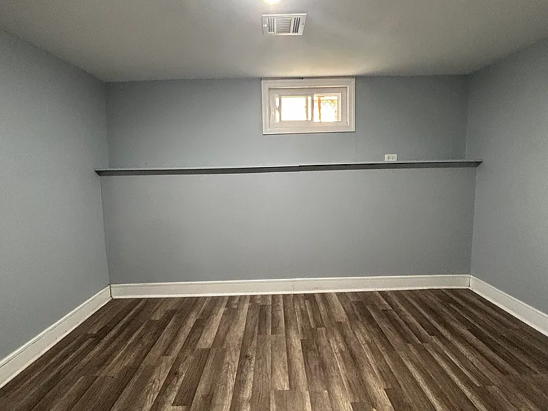 521 Burnham Rd — Photo 11