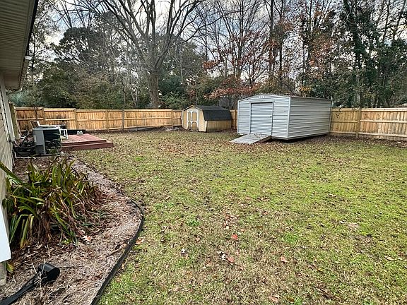 4th image of 1149 Rivercrest Dr