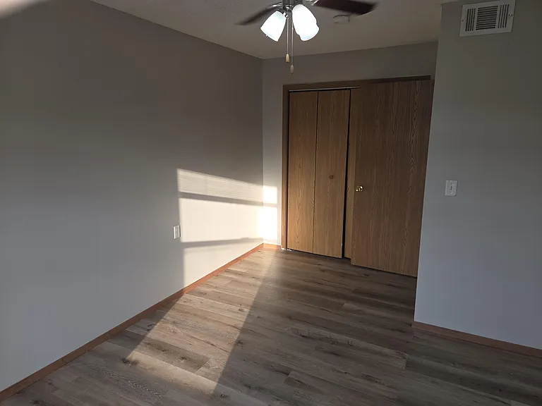 2424 Park Ave #3 — Photo 1
