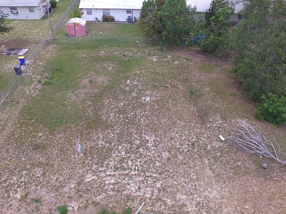 3rd image of 506 W Lacey St